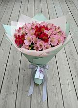 Букет цветов из:  Альстромерии в Новопокровское 