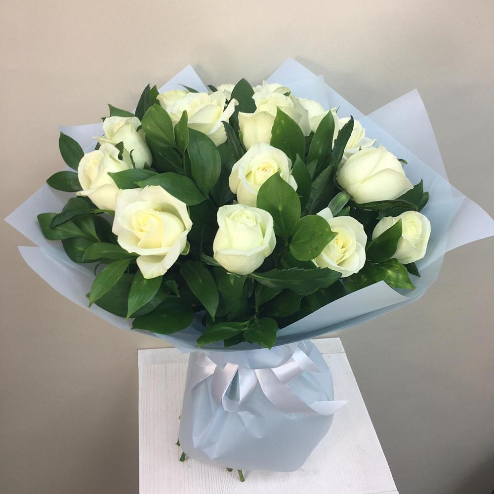 Букет 15 Белых роз Проуд в Новопокровское 