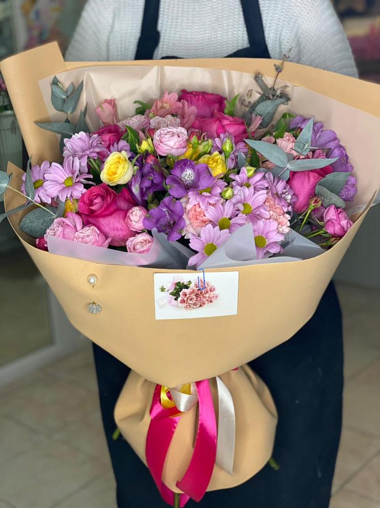 Букет цветов из: Хризантемы, Гвоздики и Альстромерии в Новопокровское 