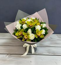 Букет цветов из:  Орхидеи и Розы в Новопокровское 