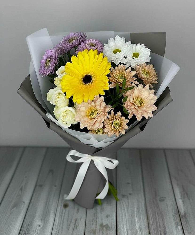Букет цветов из: Розы, Герберы и Хризантемы в Новопокровское 