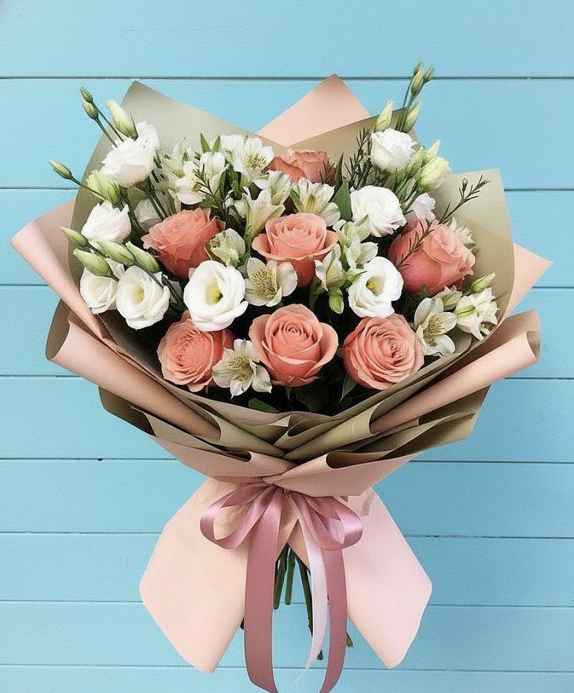Букет цветов из: Розы, Альстромерии и Лизиантусы в Новопокровское 