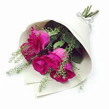 Букет цветов из:  Розы в Новопокровское 