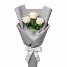 Букет 3 белые розы в Новопокровское 