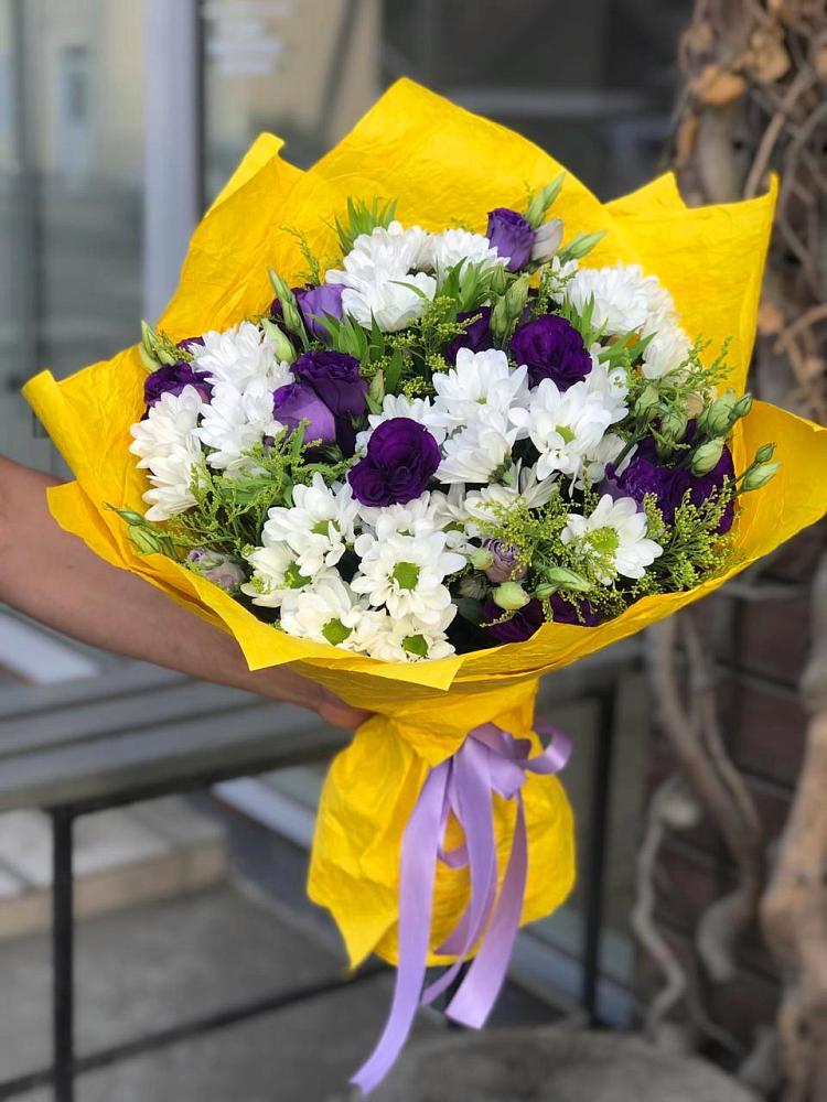 Букет цветов из: Ирисы, Хризантемы и Ромашки в Новопокровское 