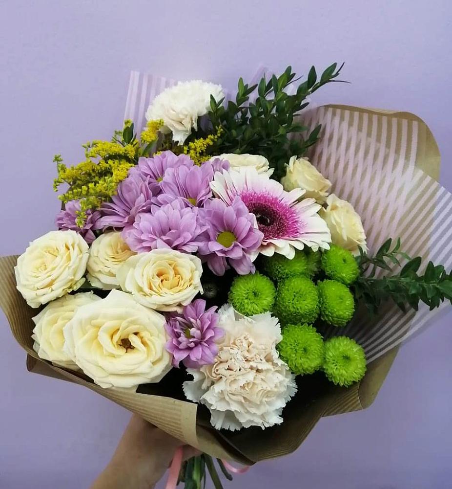 Букет цветов из: Хризантемы, Розы, Гвоздики и Герберы в Новопокровское 