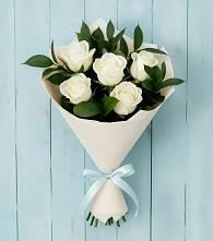 Букет цветов из:  Розы в Новопокровское 