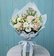 Букет цветов из:  Розы и Лизиантусы #REPLACE_PRED# Новопокровское 